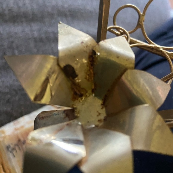 UNIQUE Metal Flower With Stone Base signed Whitish 1984 G1 - Picture 5 of 11